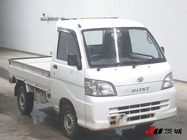 2235 Daihatsu Hijet truck S211P 2013 г. (JU Ibaraki)